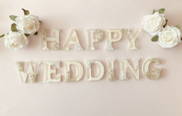 結婚式で電報を送るための基本マナーと作法